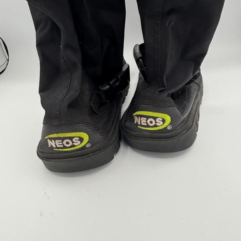 NEOS Overshoe Boots Unisex Sz S Black Waterproof Snow Rain Winter Gear